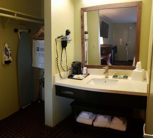 SureStay Hotel by Best Western Vallejo Napa Valley image 3
