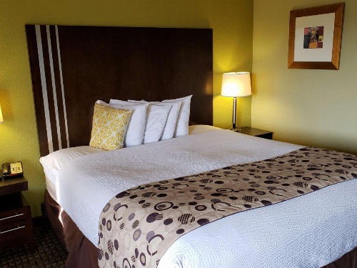 SureStay Hotel by Best Western Vallejo Napa Valley image 18